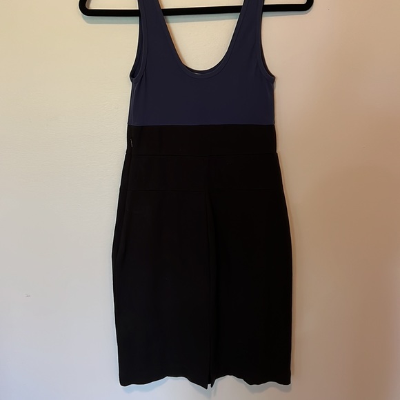 Theory size 4 viscose blue/black bodycon Marisca tank dress with side zip - Picture 9 of 9